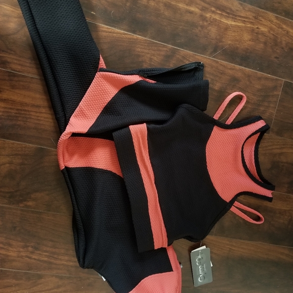 Sport Top and leggin - Picture 4 of 4